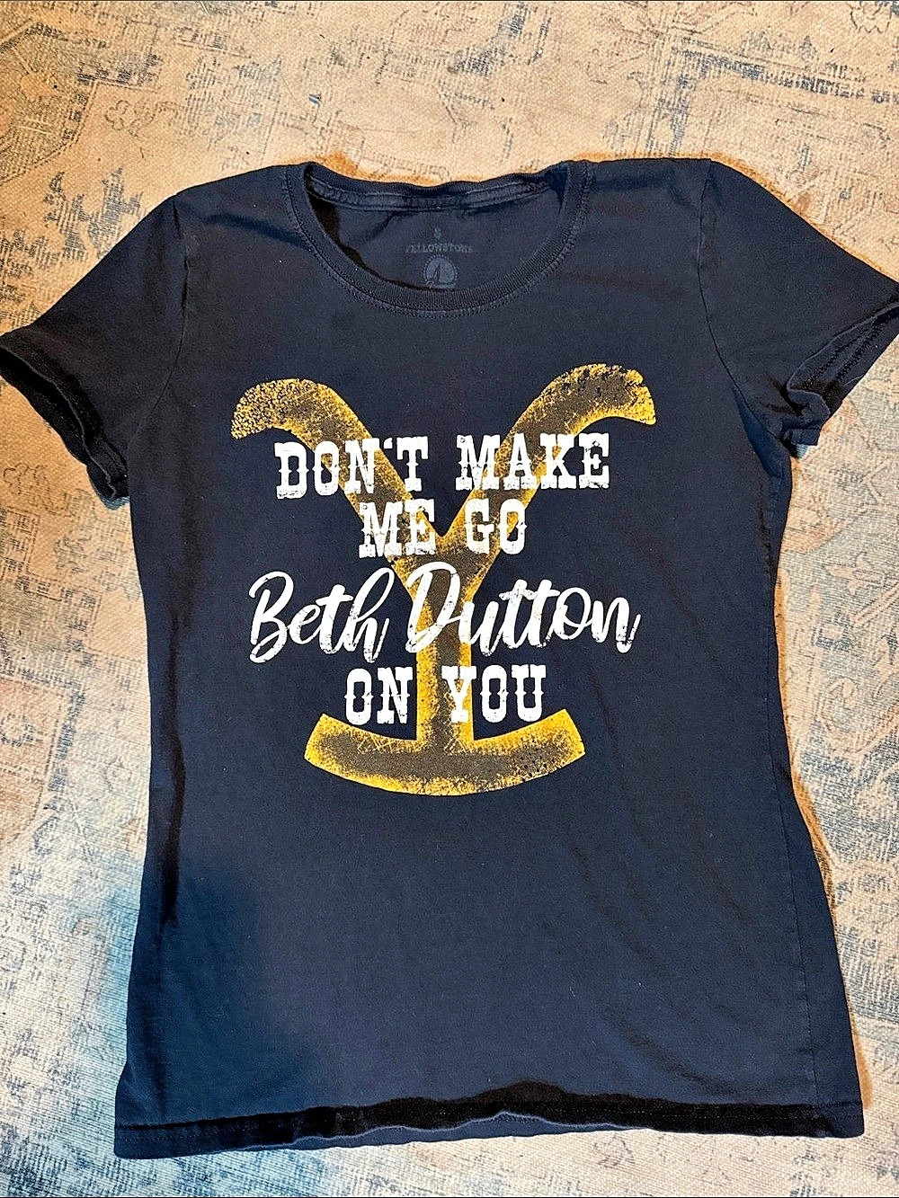 Aeropostale Beth Dutton Graphic Tee Black